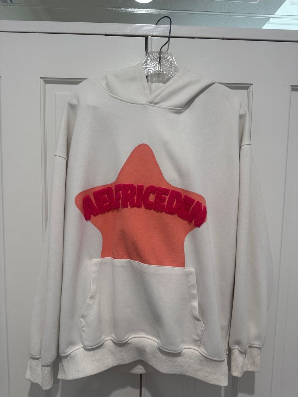 Elfric Eden  Hoodie with Pink Star Graphic size medium